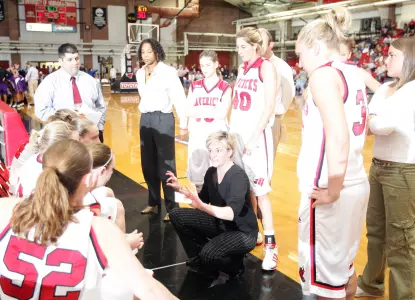 UNO Opens Home Schedule in Thanksgiving Classic - Omaha Athletics
