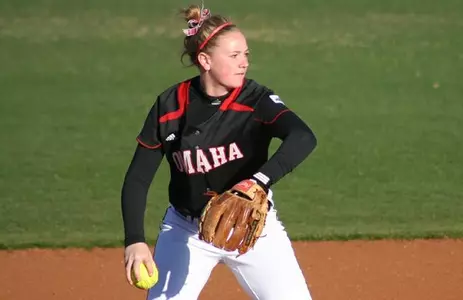 Peterson's Two-Run Single Lifts Mavs Past Colorado - Omaha Athletics