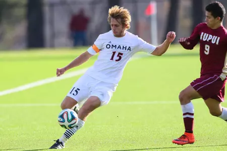 Men's Soccer Ends Season in Arizona - Omaha Athletics
