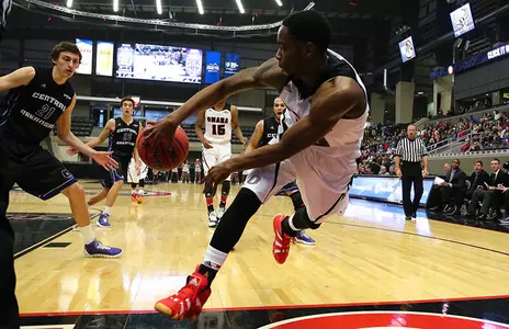 Mavericks Thunder Past Central Arkansas, 100-75 - Omaha Athletics
