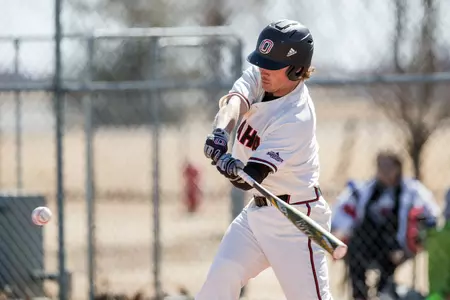 Dartmouth Rallies Past Mavericks, 10-3 - Omaha Athletics
