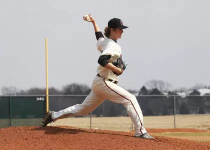 Two Shutouts Give Omaha Doubleheader Sweep at NDSU - Omaha Athletics