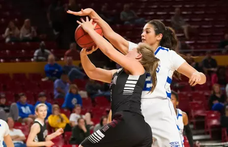 Mavs Sign Vanessa Barajas on Signing Day - Omaha Athletics