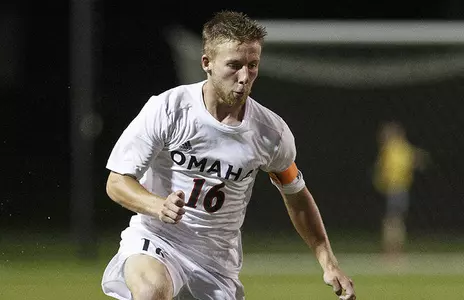 Moulton Leads Mavs to 3-1 Win Over Bearcats - Omaha Athletics