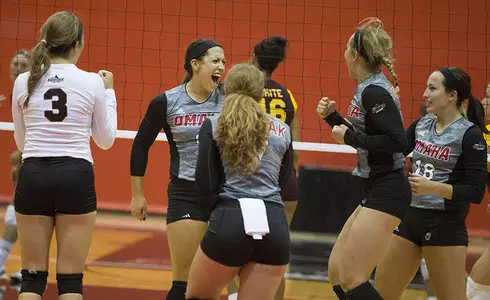 Blocking, Defense Help Mavs Dismantle Tennessee - Omaha Athletics