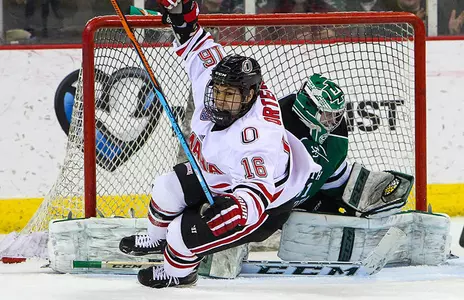 Ortega Helps Mavericks Knock Off UND In OT, 3-2 - Omaha Athletics