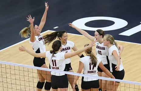 Mavericks Dominant in Senior Day Sweep - Omaha Athletics