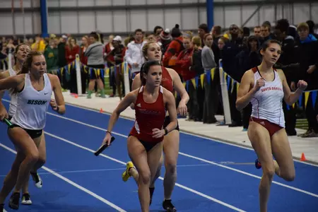 Split Weekend for Mavs in Lincoln and Vermillion - Omaha Athletics