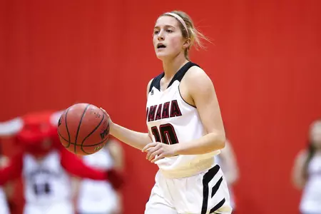 Robson Leads Mavericks Past Fort Wayne, 70-61 - Omaha Athletics