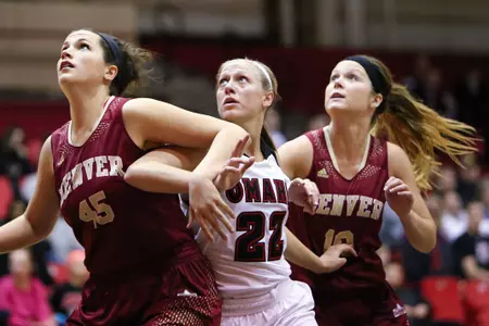 Mavericks End Sapp Era by Defeating Denver, 53-40 - Omaha Athletics