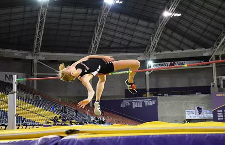 Omaha Begins Outdoor Season at Tulsa Duels - Omaha Athletics