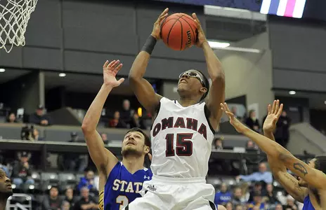 Mavs Cap Season On Streak, Top North Dakota 80-78 - Omaha Athletics