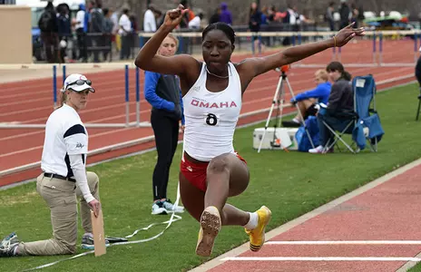 Mavericks Compete at Summit Championships - Omaha Athletics