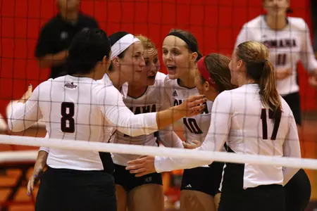 Mavs Cap Preseason With Black/White Scrimmage - Omaha Athletics