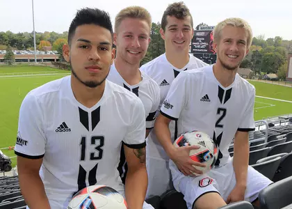 Omaha Welcomes No. 4 Denver for Senior Day - Omaha Athletics