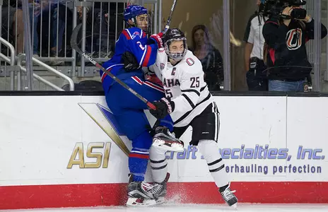 No. 5 UMass Lowell Clips Mavericks, 4-2 - Omaha Athletics