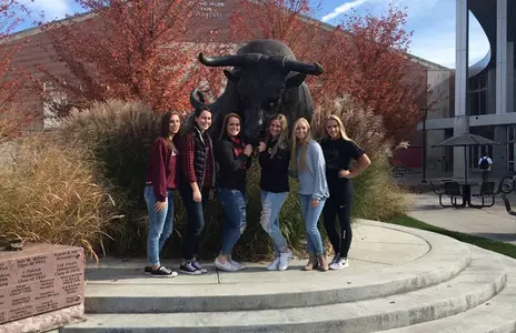 Omaha Softball Signs Six - Omaha Athletics
