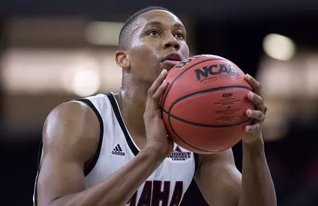 Omaha Outlasts Cal State Fullerton in OT, 102-96 - Omaha Athletics