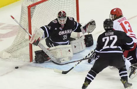 Weninger Shines In 3-3 Tie at Wisconsin - Omaha Athletics