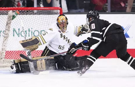 Mavericks Hold Off Western Michigan, 2-1 - Omaha Athletics