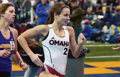 Houston Races to Meet Record in the 800 - Omaha Athletics