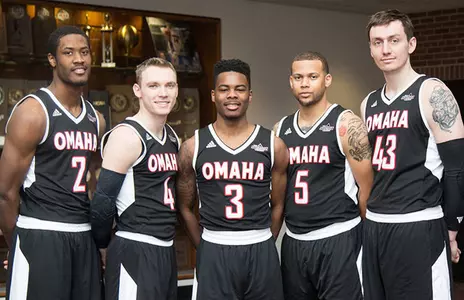 Omaha Welcomes Oral Roberts for Senior Night - Omaha Athletics