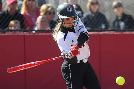 Softball Wraps Up Play at Grizzly Classic - Omaha Athletics