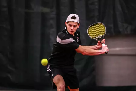 Men's Tennis Falls to Oral Roberts - Omaha Athletics