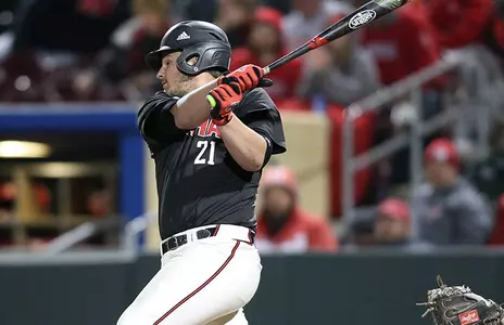 UNO Drops Weekend Opener at Western Illinois, 7-6 - Omaha Athletics