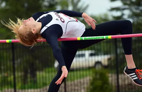 Ahrens Wins Summit High Jump; Mavericks Fourth - Omaha Athletics