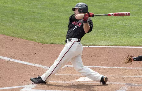 Oral Roberts Deals Mavericks 7-2 Loss - Omaha Athletics