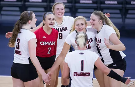 Omaha Meets Western Illinois for Midweek Match - Omaha Athletics