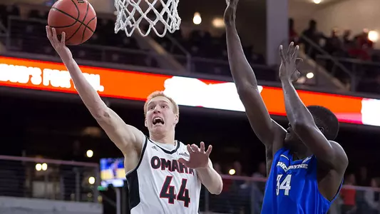 Omaha Hosts Western Illinois Saturday Night - Omaha Athletics