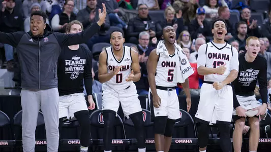 Omaha men's basketball bench