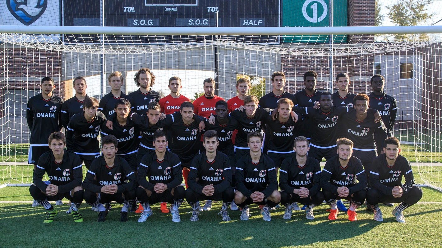 2017 Men's Soccer Team Photo