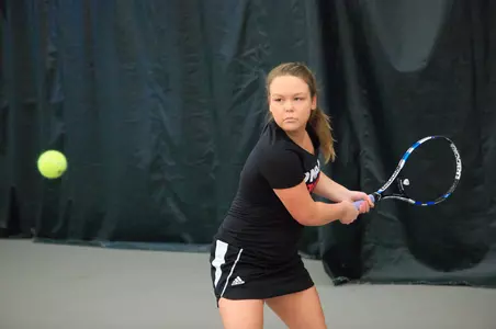 Omaha Tops Southern Utah, 5-2 - Omaha Athletics