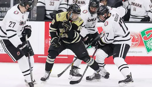 Omaha Begins Playoffs at No. 7/8 Western Michigan - Omaha Athletics