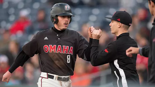 Mavericks Drop Twinbill to Oral Roberts - Omaha Athletics