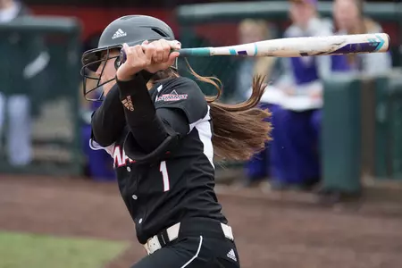 Omaha Splits with South Dakota - Omaha Athletics