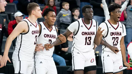 Omaha men's basketball bench