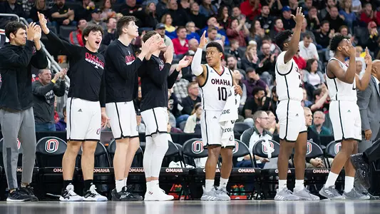 Omaha men's basketball bench celebration