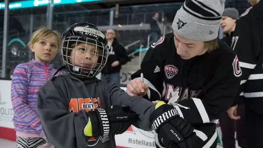 2018 Skate With the Mavs