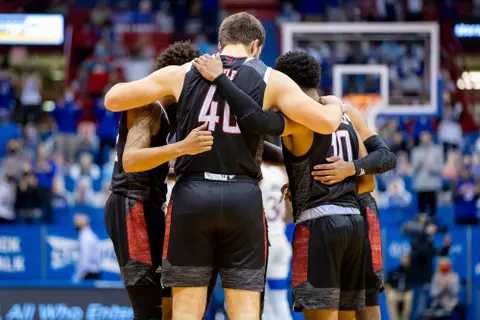 SN - Huddle