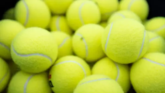 Tennis balls