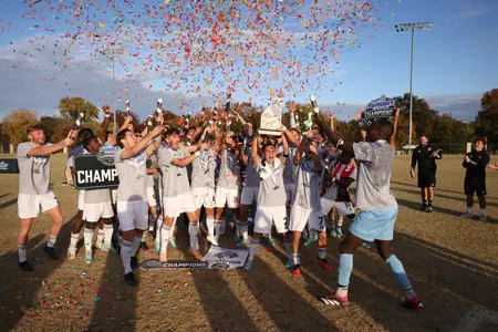 Omaha Men's Soccer Picked Second in Summit League Preseason Poll Image