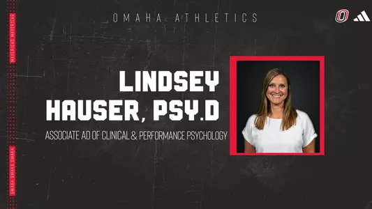 Photo of Lindsey Hauser