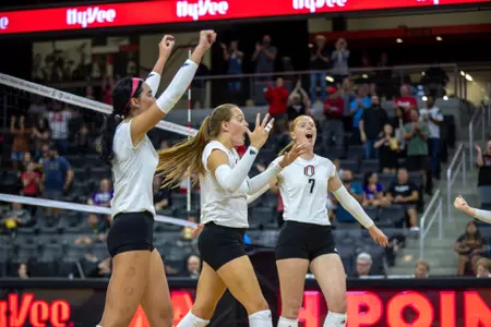 McKenna Ruch celebrates Mavs win