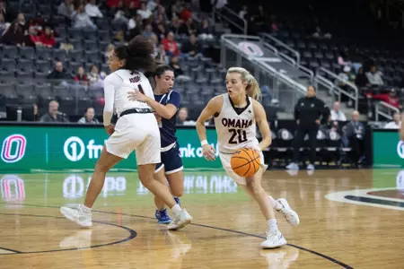 Grace Cave surpassed 1,000 career points