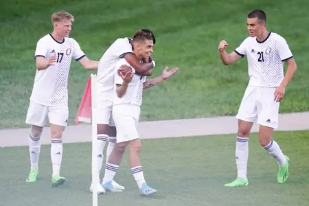 Mathis Pilon St-Louis celebrates with teammates after scoring his first goal as a Maverick versus Oakland at Caniglia Field, August 28, 2022