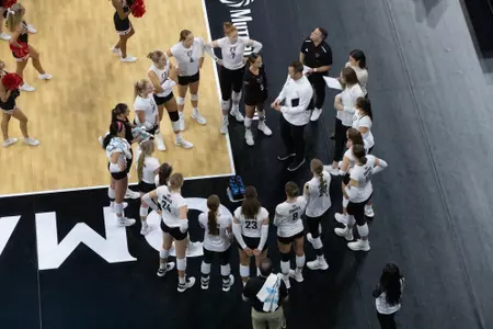 Mavericks volleyball